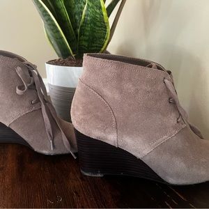 Ralph Lauren suede boot with lace